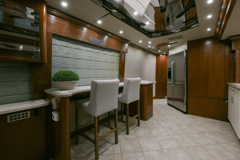 2007 Prevost Parliament H3-45 For Sale