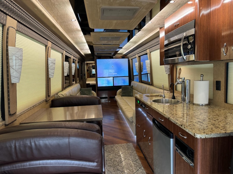 2007 Prevost  XLII For Sale