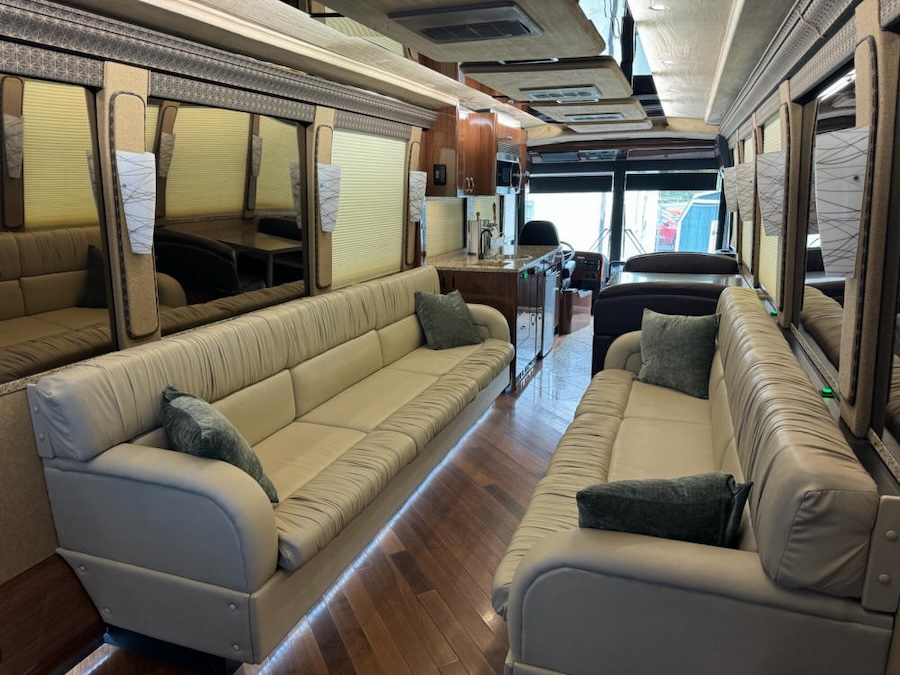 2007 Prevost  XLII For Sale