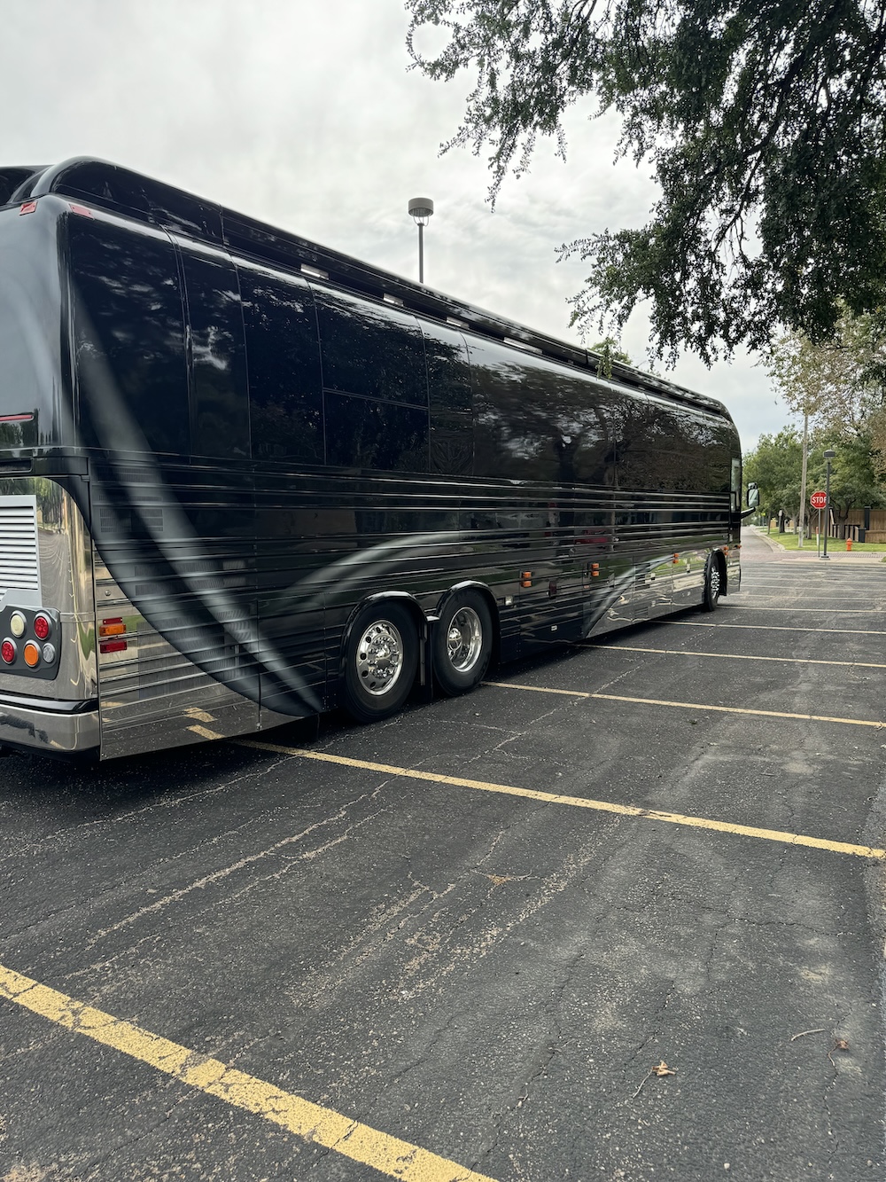 2007 Prevost XLII For Sale