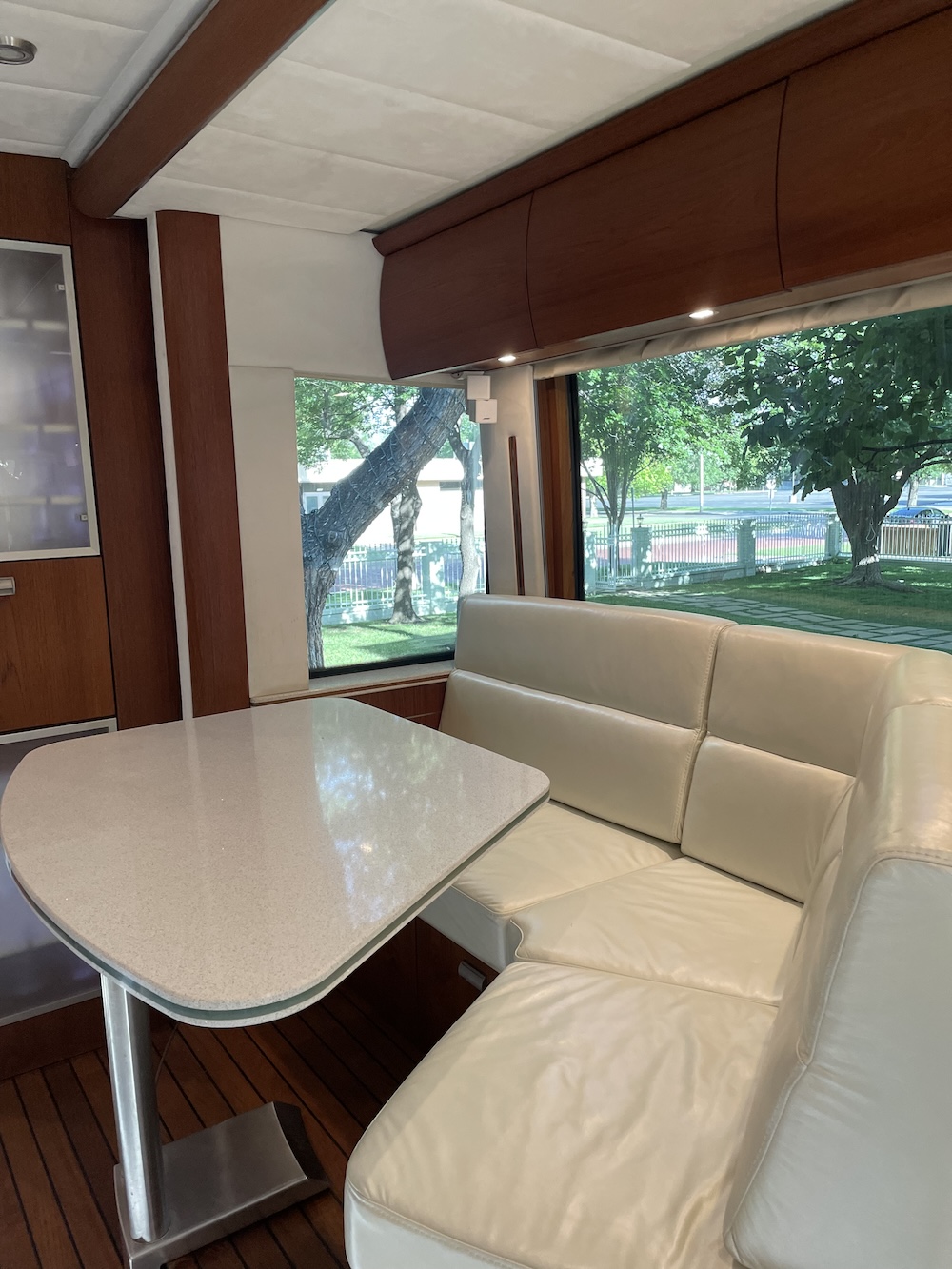 2007 Prevost XLII For Sale