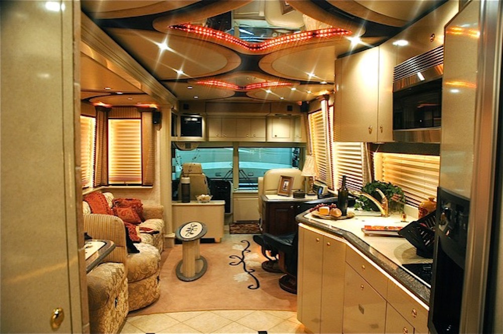 2007 Prevost Thompson XLII For Sale