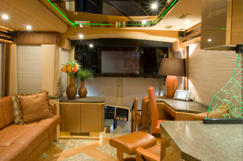 2007 Prevost Featherlite For Sale