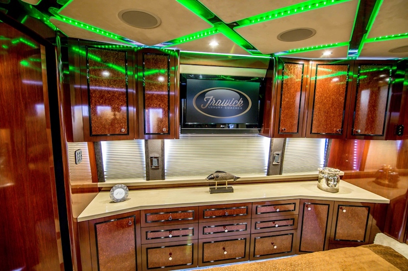 2008 Prevost Amadas XLII For Sale