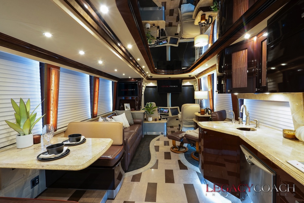 2008 Prevost Country Coach XLII For Sale