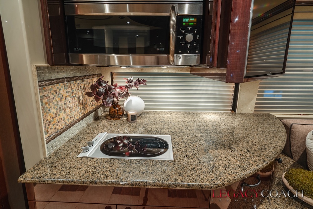 2008 Prevost  Country Coach XLIIFor Sale