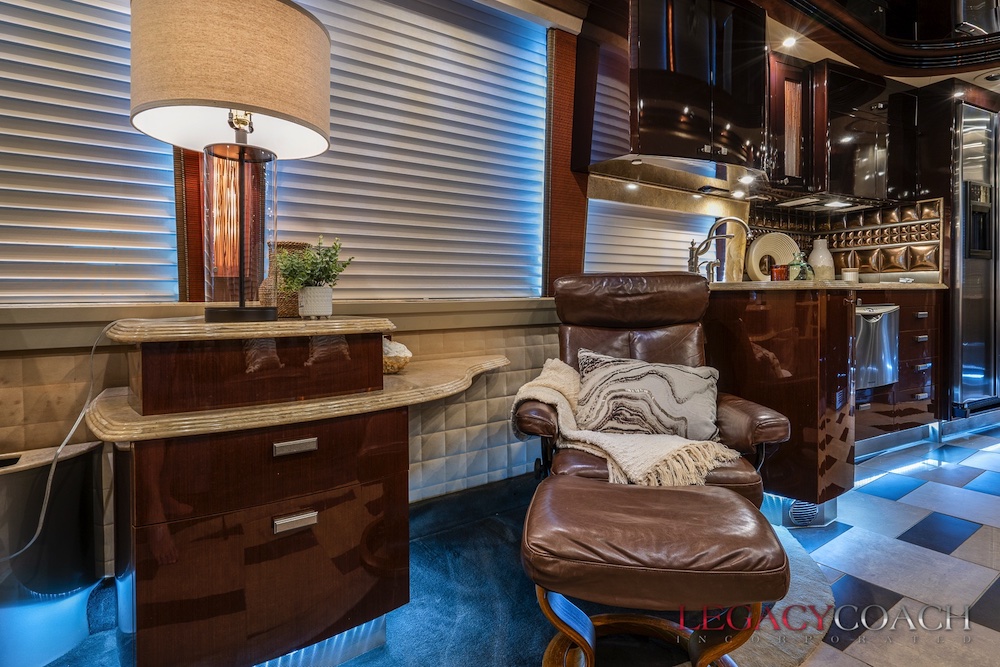 2008 Prevost Country Coach XLII For Sale