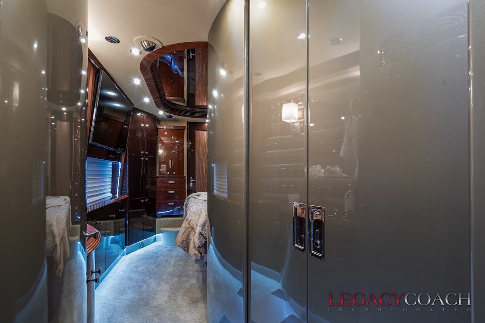 2008 Prevost Country Coach XLII For Sale