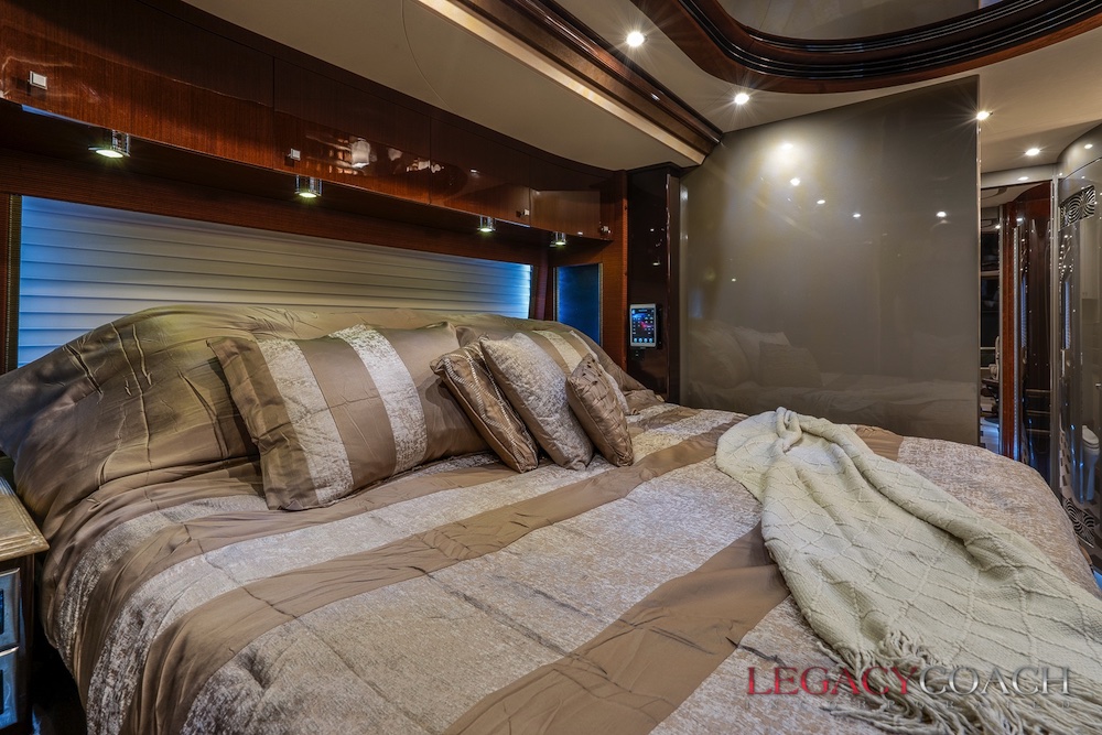 2008 Prevost Country Coach XLII For Sale