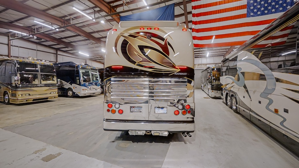 2008 Prevost Featherlite XLII For Sale