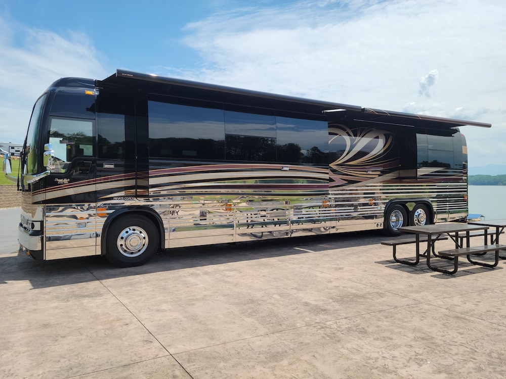 2008 Prevost Liberty XLII For Sale