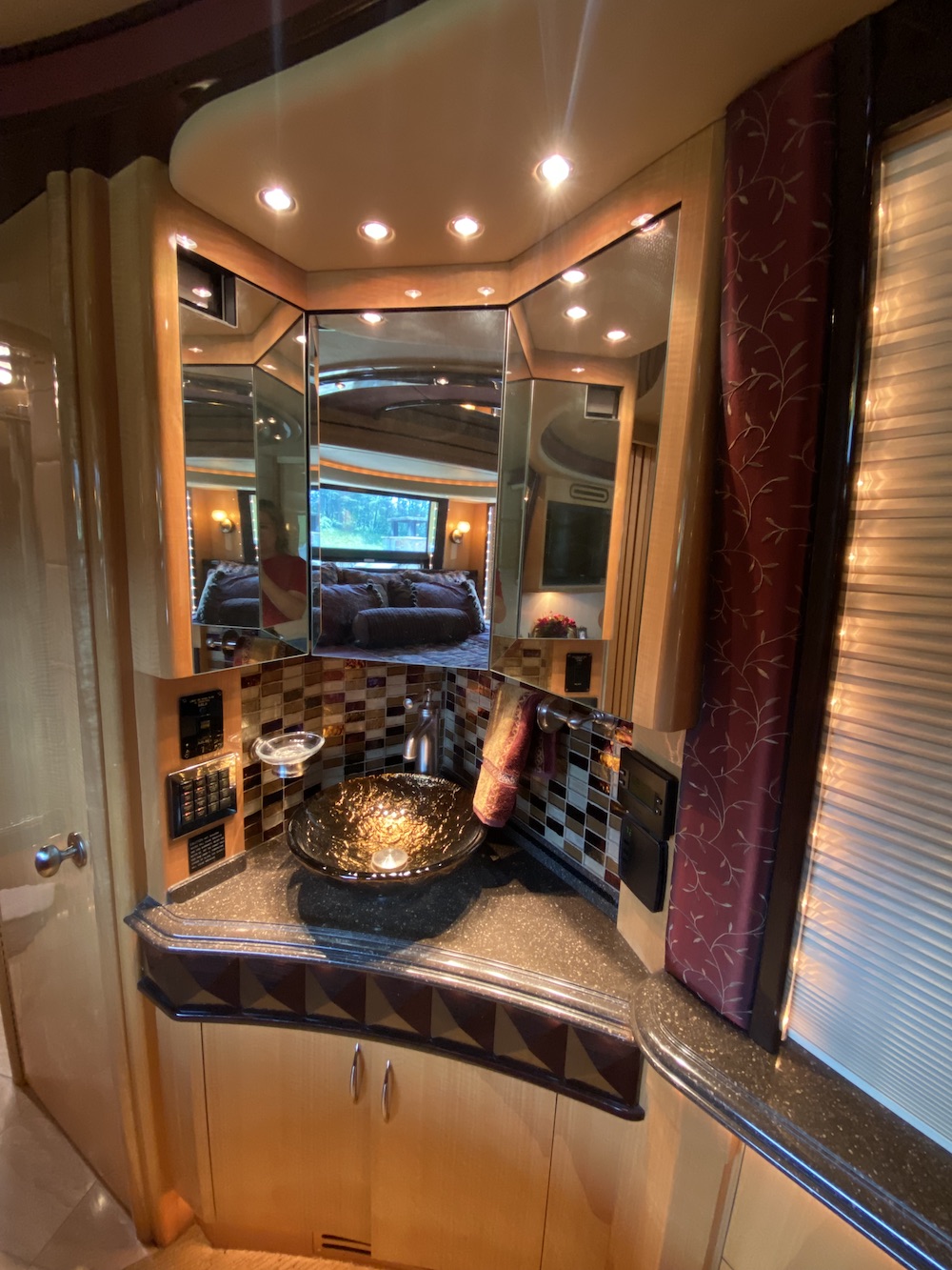 2008 Prevost Liberty XLII For Sale