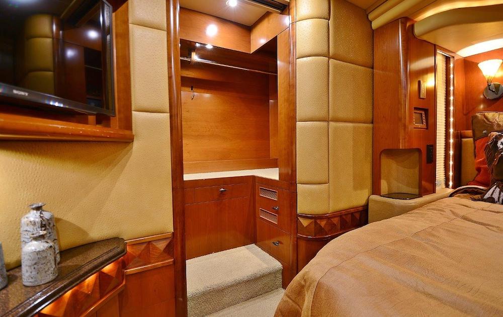 2008 Prevost Liberty XLII For Sale