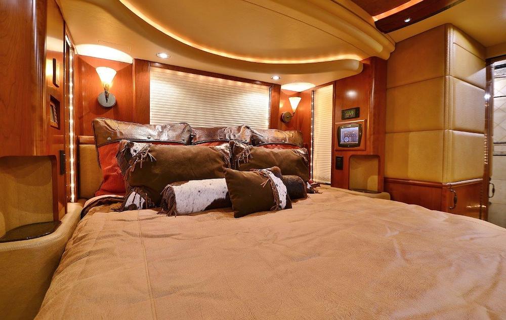 2008 Prevost Liberty XLII For Sale