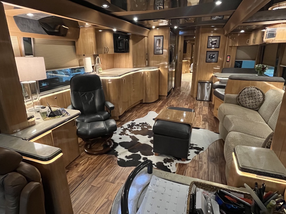 2008 Prevost Marathon H3-45 For Sale