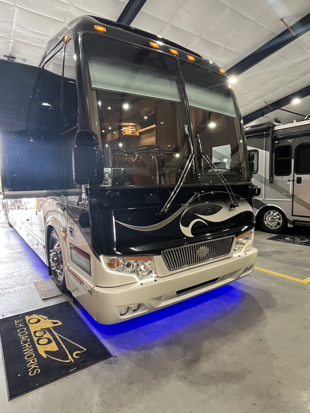 2008 Prevost Marathon H3-45 For Sale