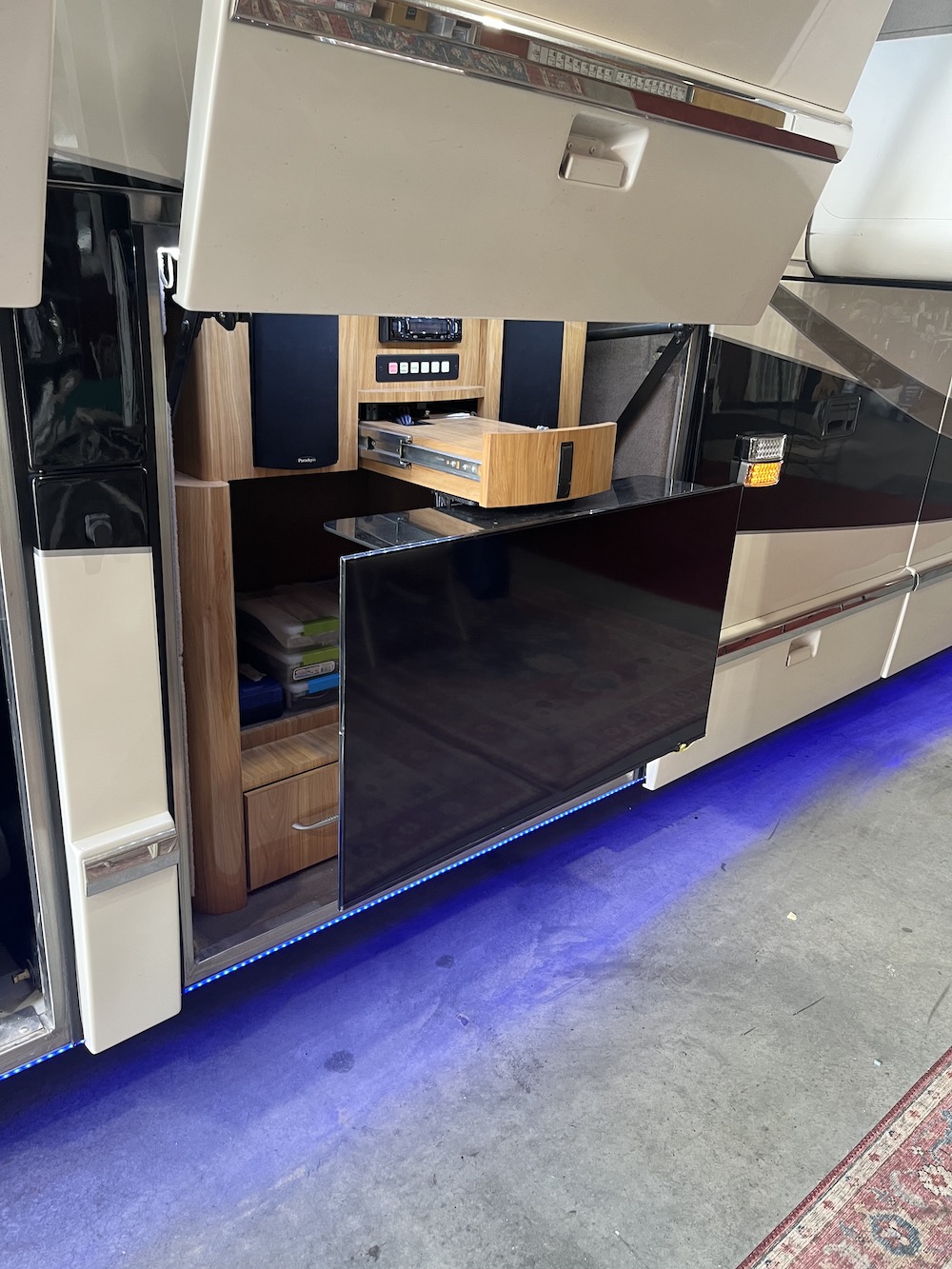 2008 Prevost Marathon H3-45 For Sale