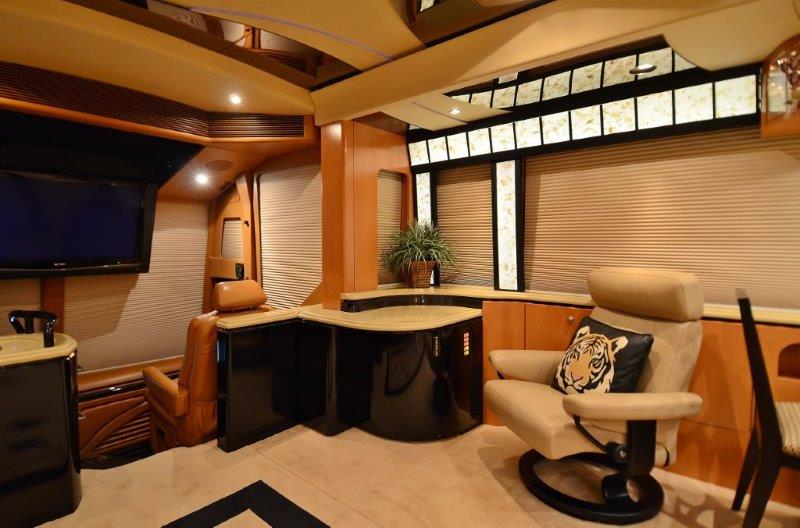 2008 Prevost Marathon H3-45 Triple Slide For Sale