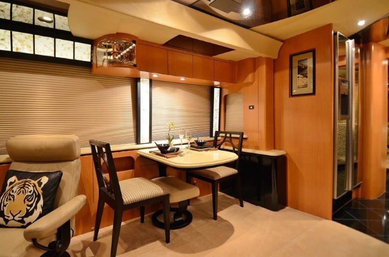 2008 Prevost Marathon H3-45 Triple Slide For Sale