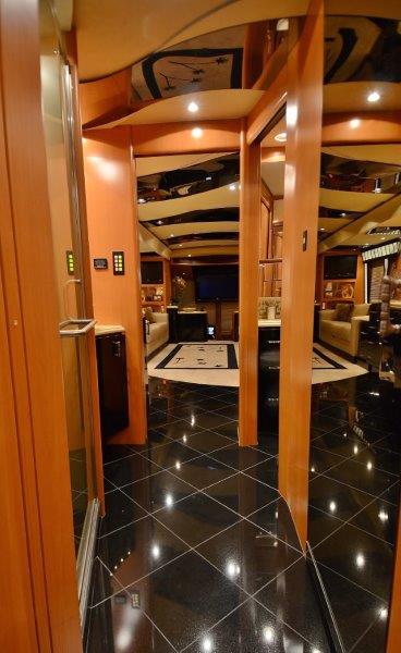 2008 Prevost Marathon H3-45 Triple Slide For Sale