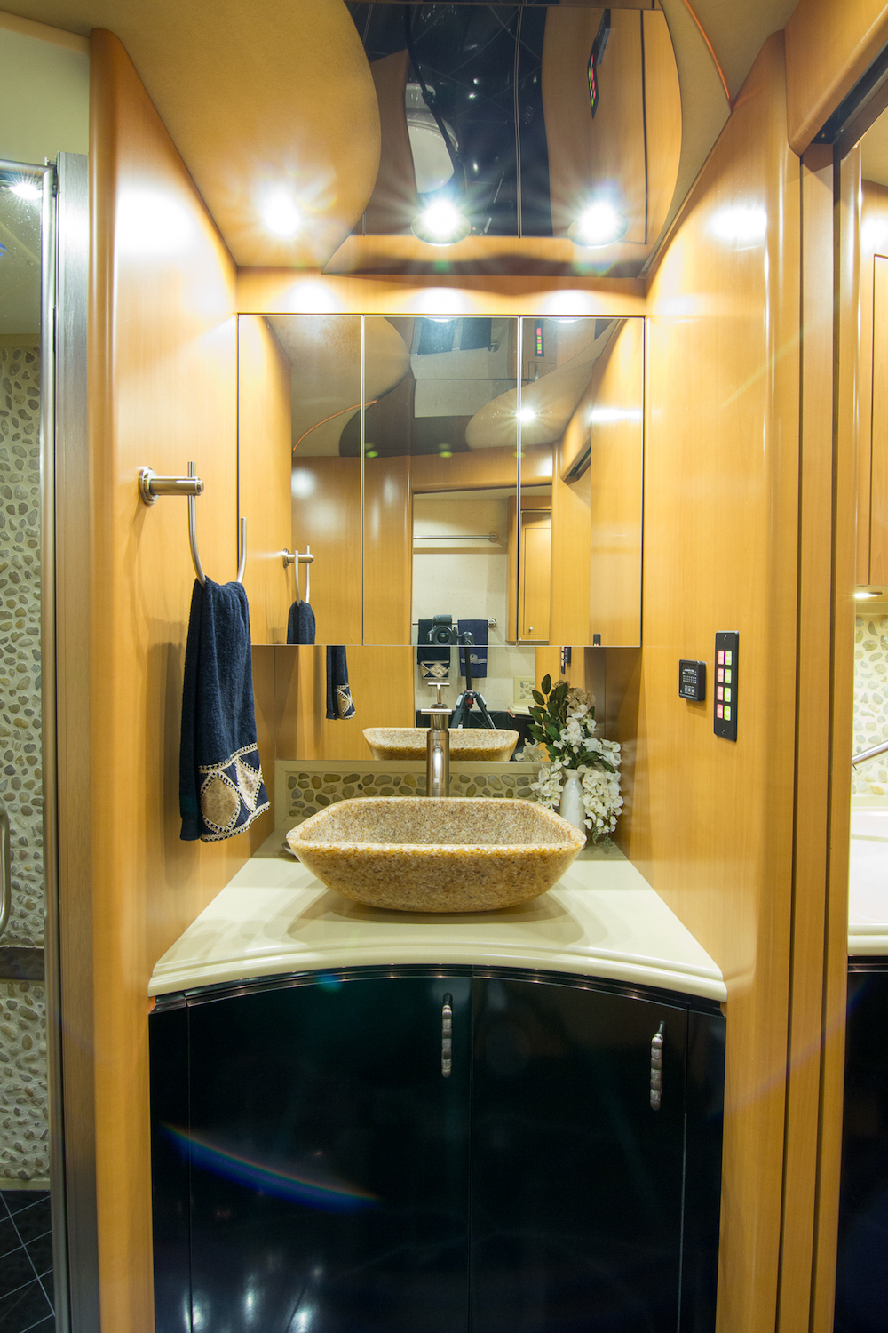 2008 Prevost Marathon H3-45 For Sale