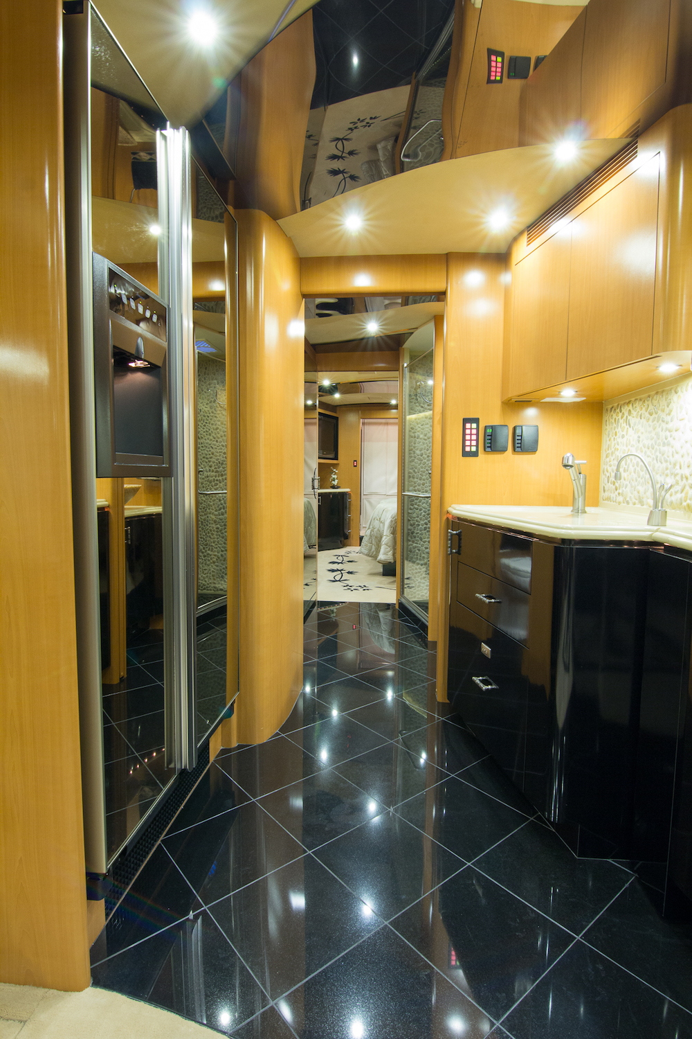 2008 Prevost Marathon H3-45 For Sale