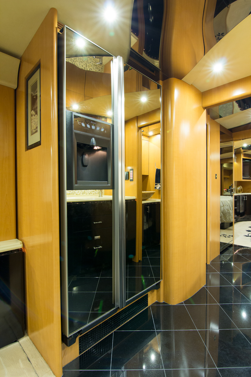 2008 Prevost Marathon H3-45 For Sale