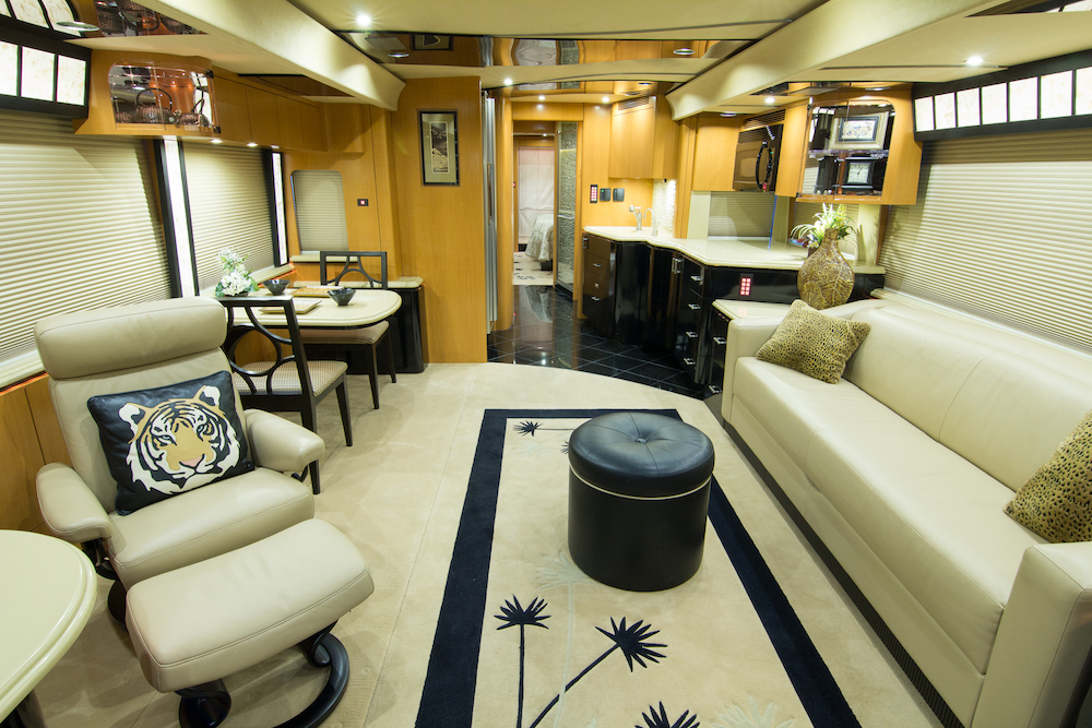 2008 Prevost Marathon H3-45 For Sale