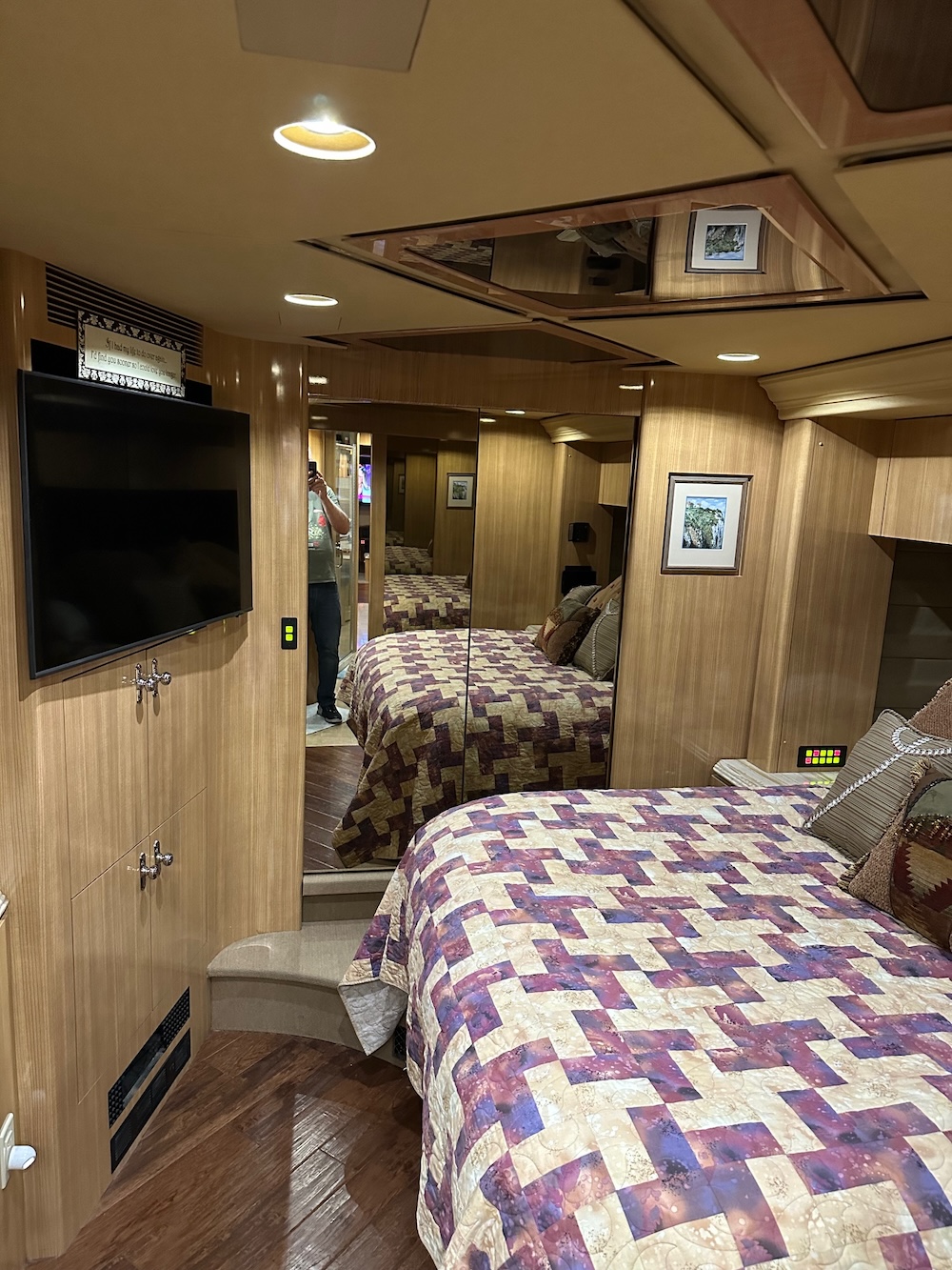 2008 Prevost Marathon XLII For Sale