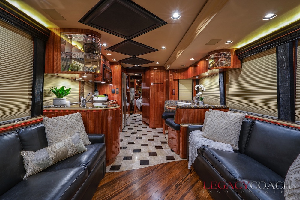 2008 Prevost Marathon XLII For Sale