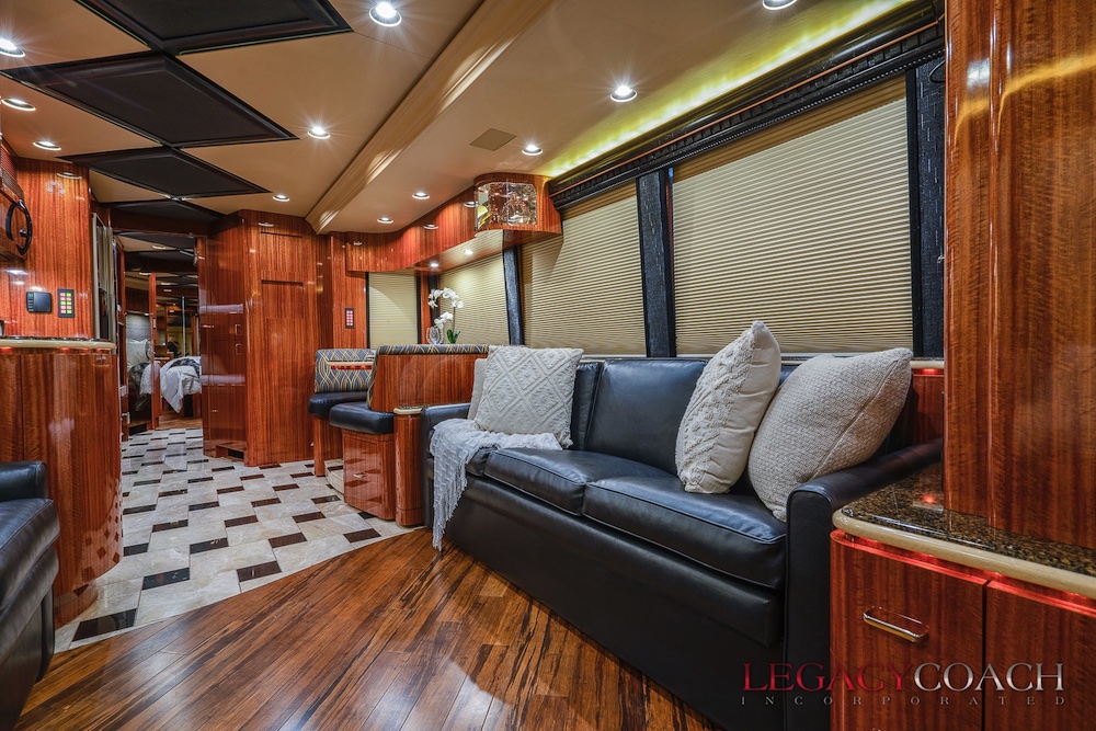 2008 Prevost Marathon XLII For Sale