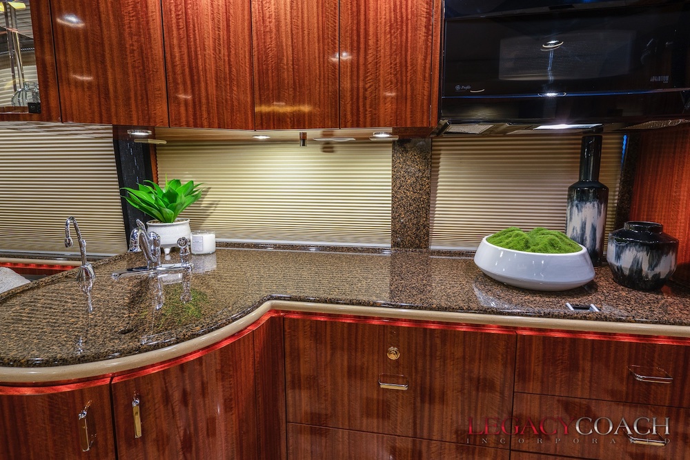 2008 Prevost Marathon XLII For Sale