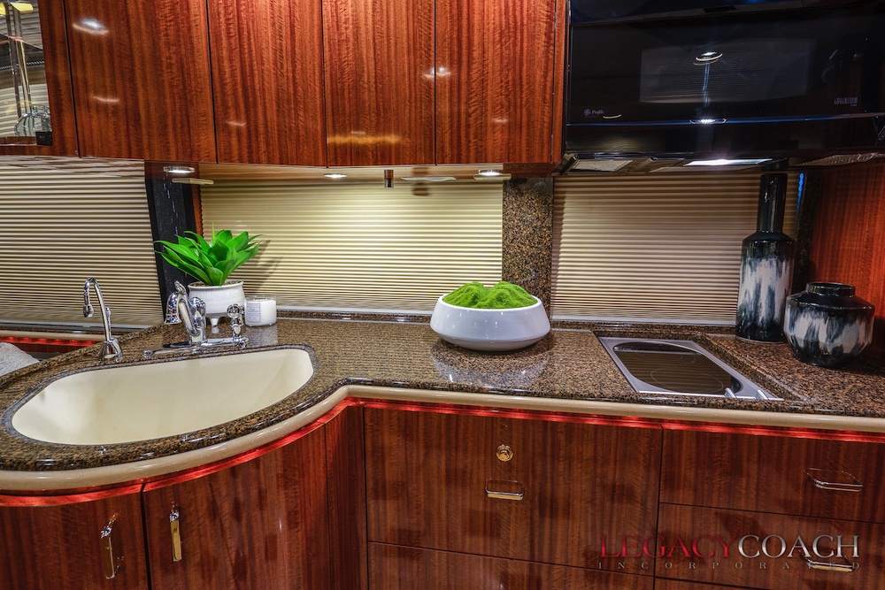 2008 Prevost Marathon XLII For Sale