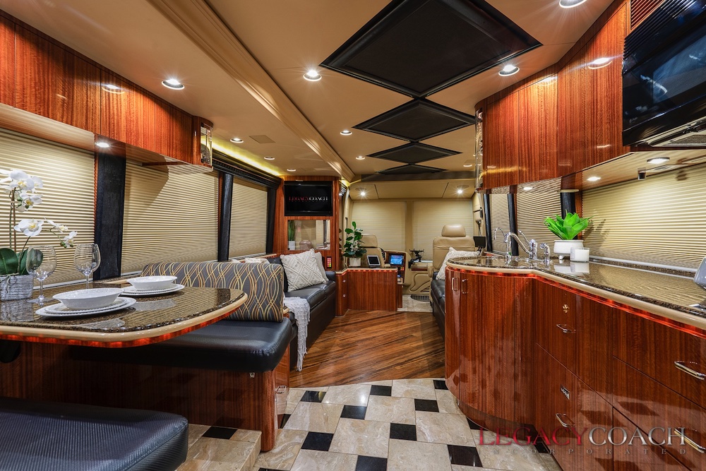 2008 Prevost Marathon XLII For Sale