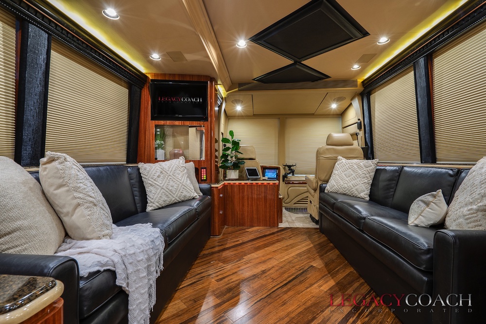 2008 Prevost Marathon XLII For Sale