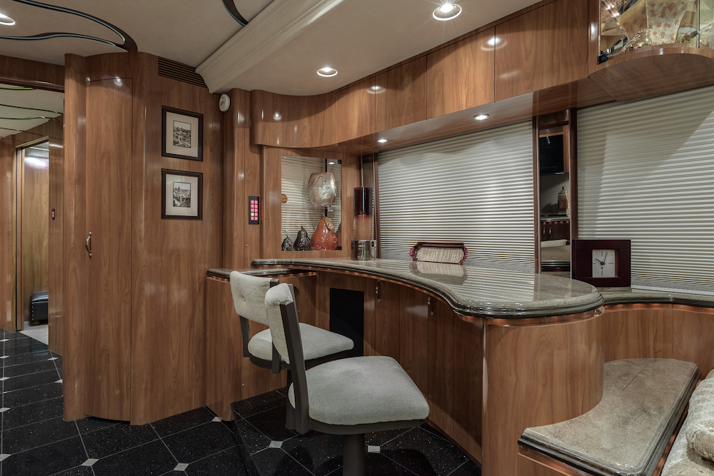 2008 Prevost Marathon XLII For Sale