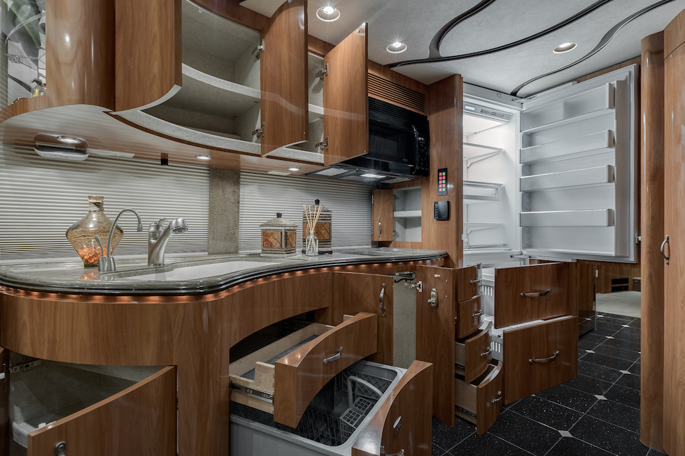 2008 Prevost Marathon XLII For Sale