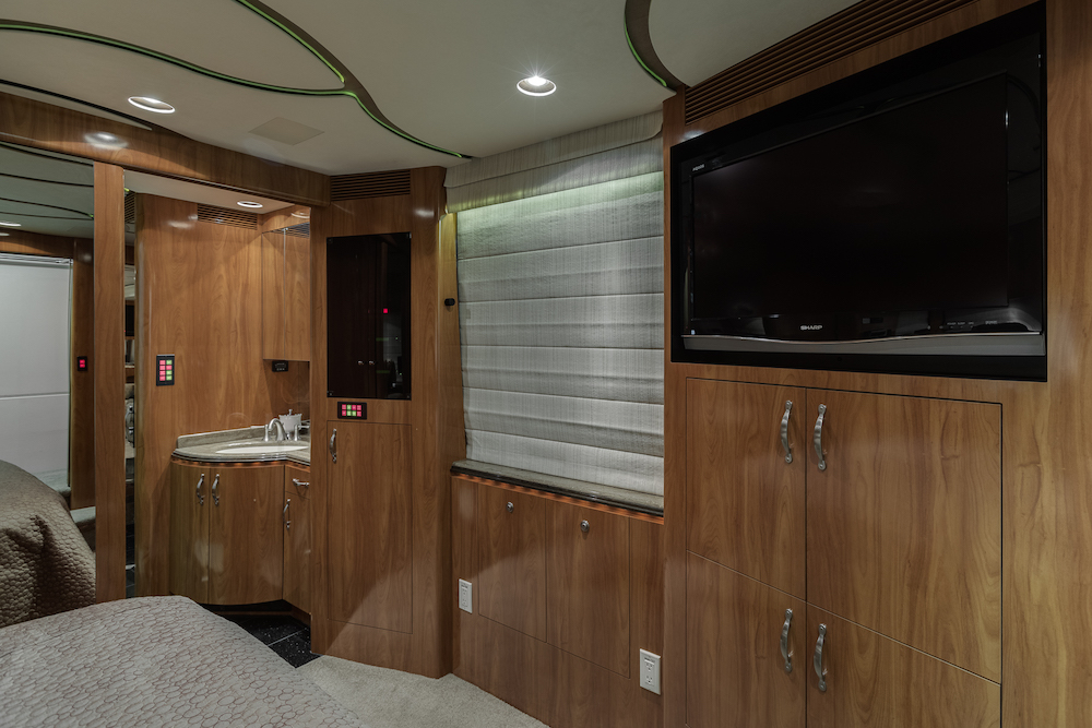 2008 Prevost Marathon XLII For Sale