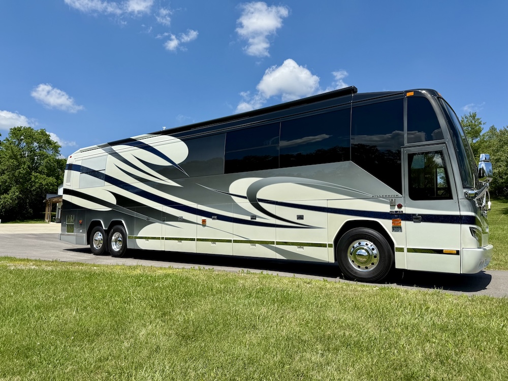2008 Prevost  Millennium H3-45 For Sale