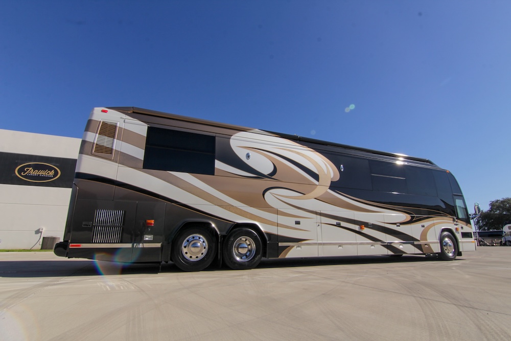 2008 Prevost Millennium  H3-45 For Sale