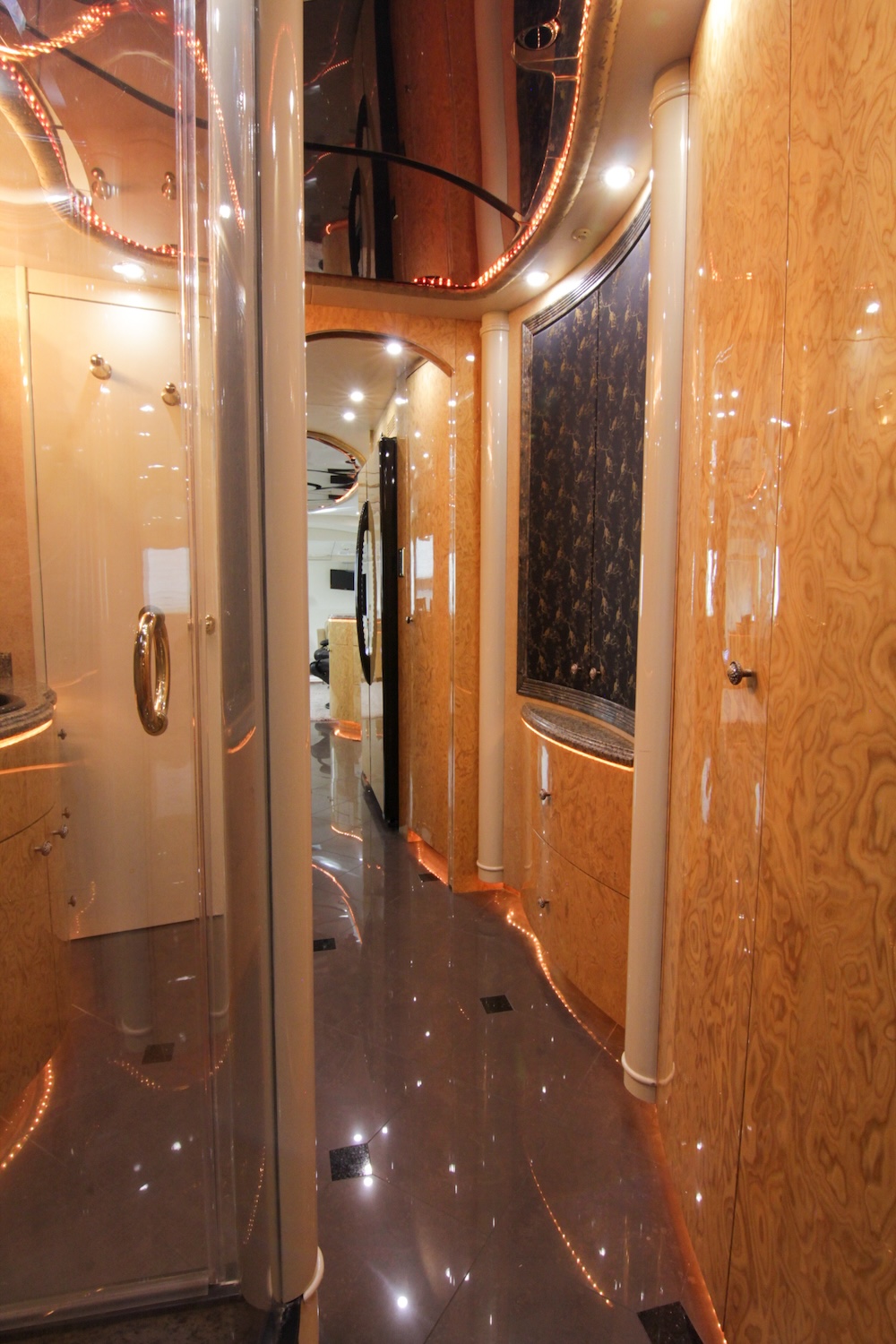 2008 Prevost Millennium  H3-45 For Sale