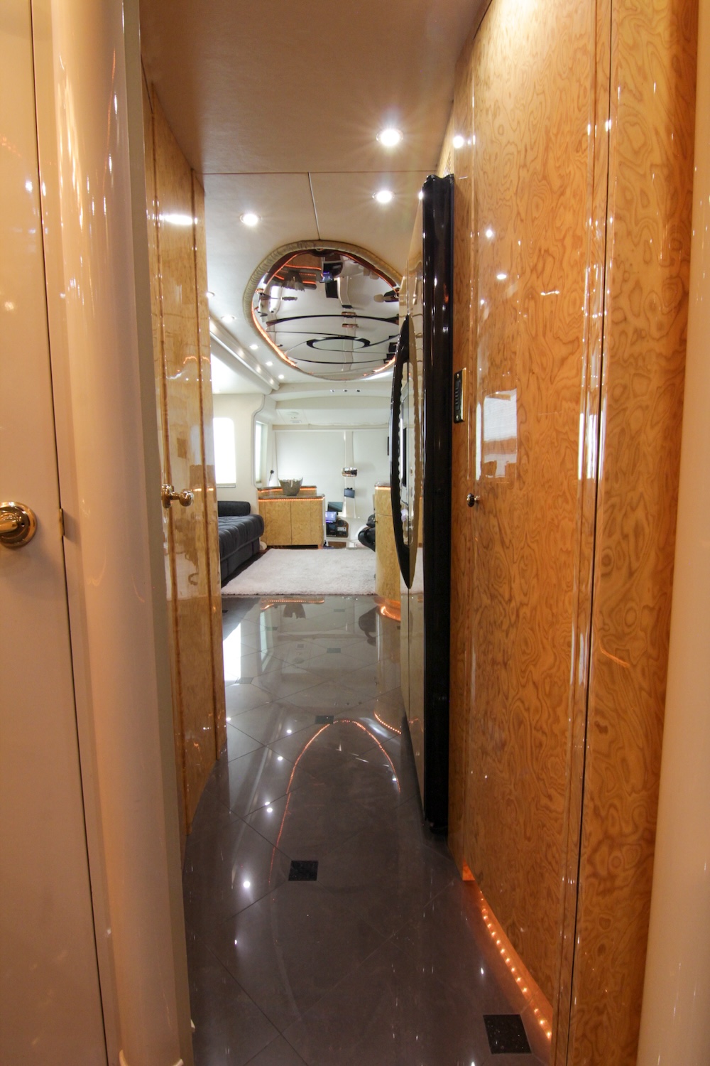 2008 Prevost Millennium  H3-45 For Sale