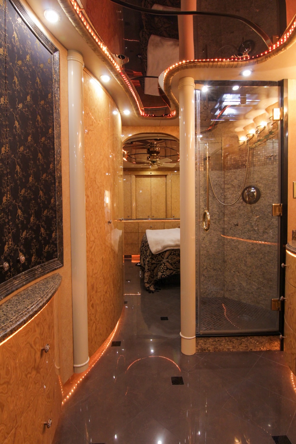 2008 Prevost Millennium  H3-45 For Sale