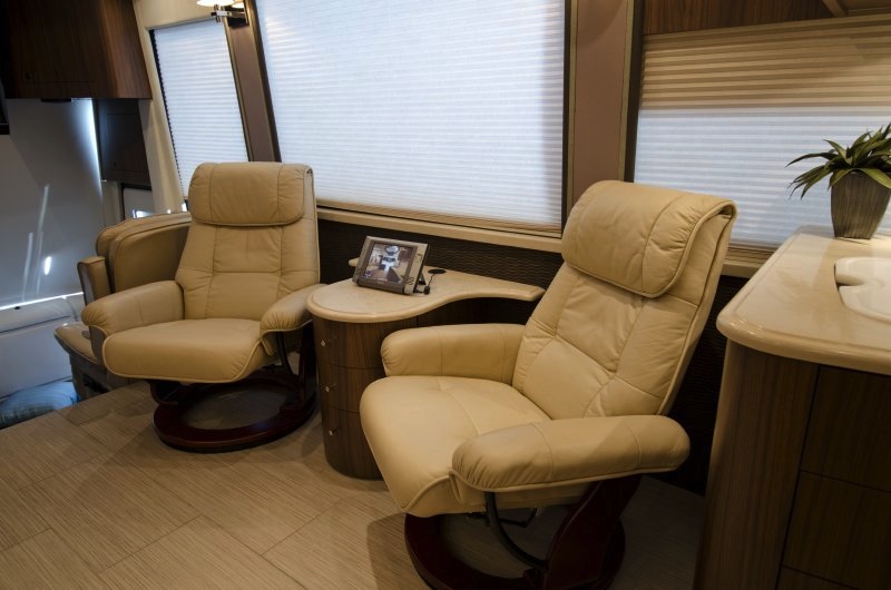 2009 Prevost Amadas H3-45