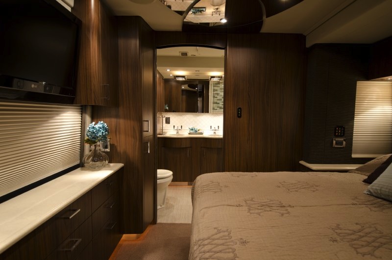 2009 Prevost Amadas H3-45