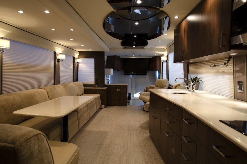 2009 Prevost Amadas H3-45