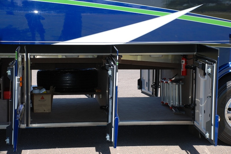 2009 Prevost Marathon H3-45