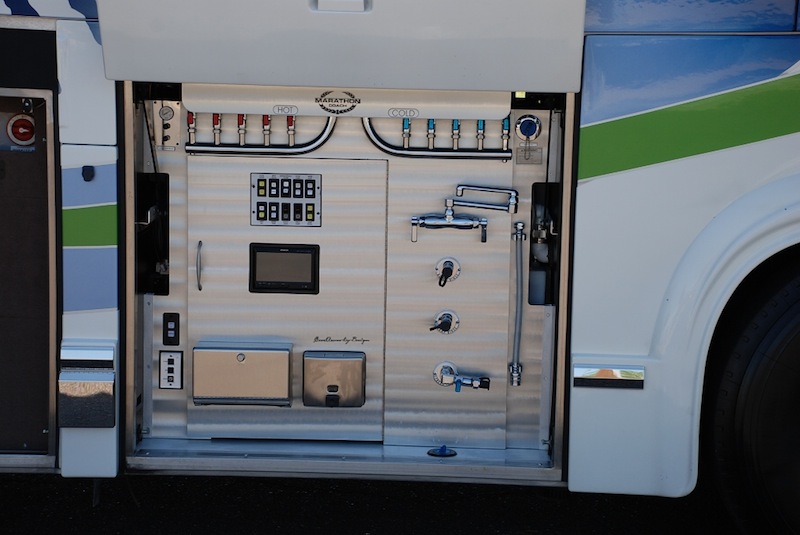 2009 Prevost Marathon H3-45