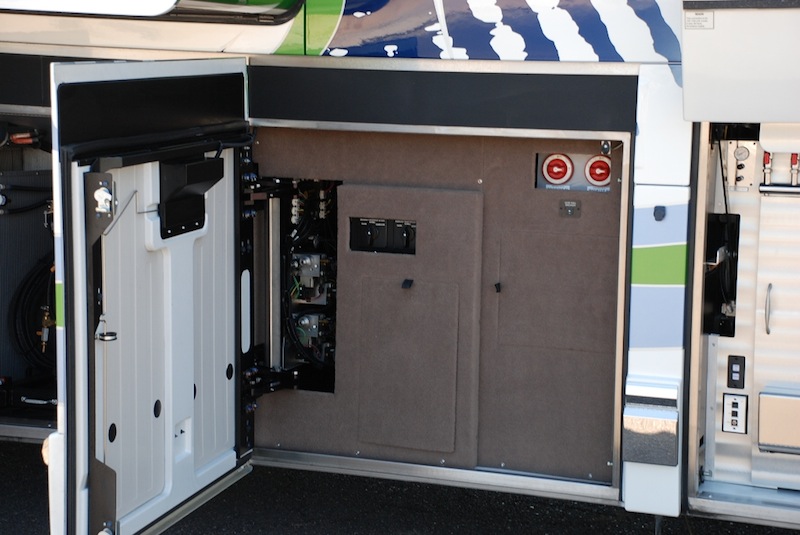 2009 Prevost Marathon H3-45