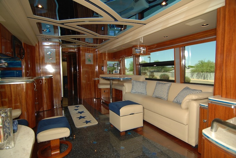2009 Prevost Marathon H3-45